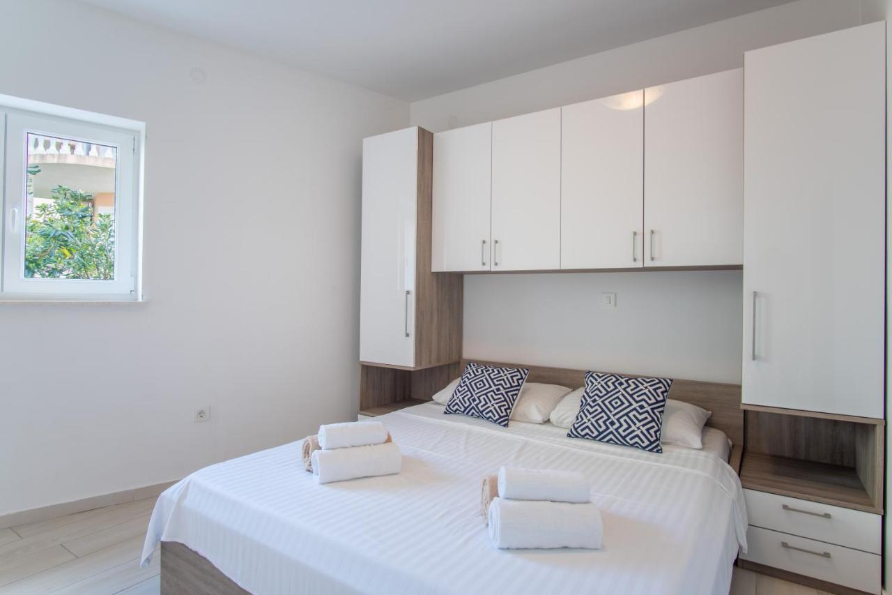 Novalja West Residence Екстер'єр фото