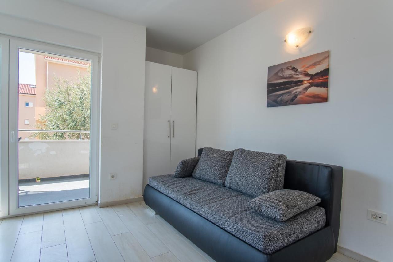 Novalja West Residence Екстер'єр фото