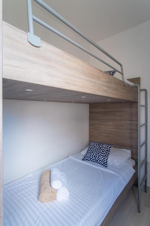 Novalja West Residence Екстер'єр фото