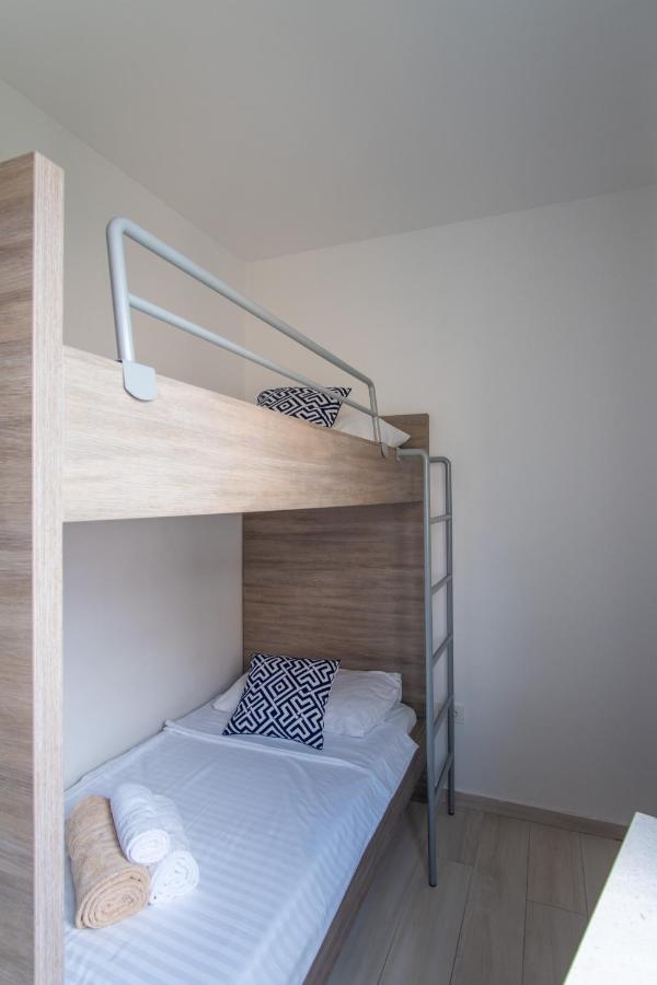 Novalja West Residence Екстер'єр фото
