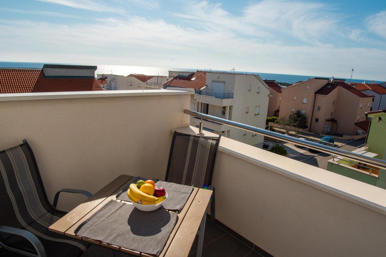 Novalja West Residence Екстер'єр фото