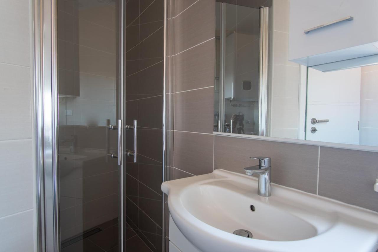 Novalja West Residence Екстер'єр фото